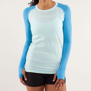 Lululemon Swiftly Tech Long Sleeve in size 4 aquamarine and beach blanket blue